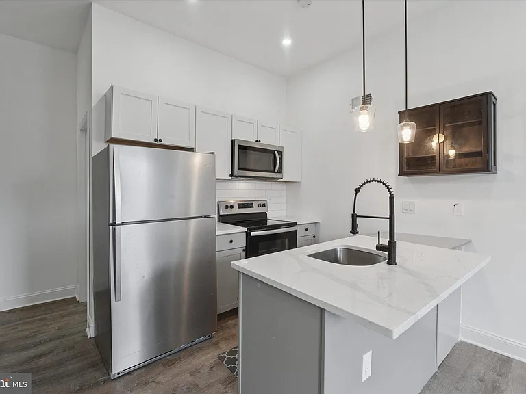 1625 S 22nd St #2 — Photo 3