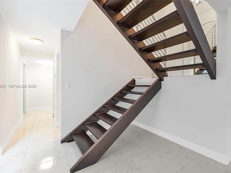 3056 Shipping Ave #2 — Photo 17