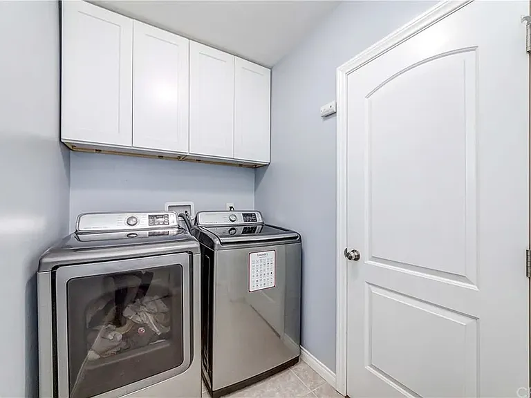 6528 Beeman Ave — Photo 25