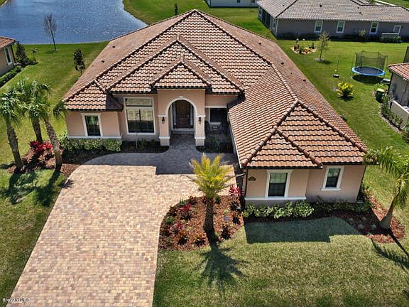2nd image of 3287 Cortona Dr