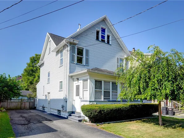 210 W Elm St, East Rochester, NY 14445