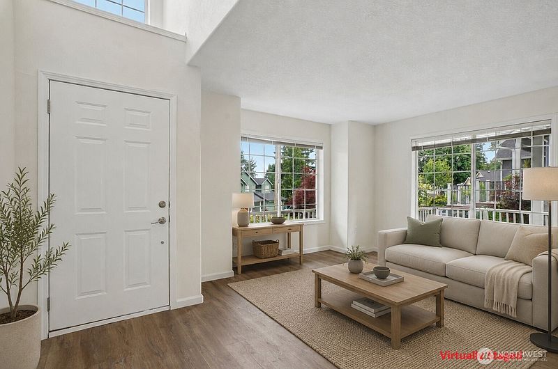 4th image of 2111 NW Willow Drive