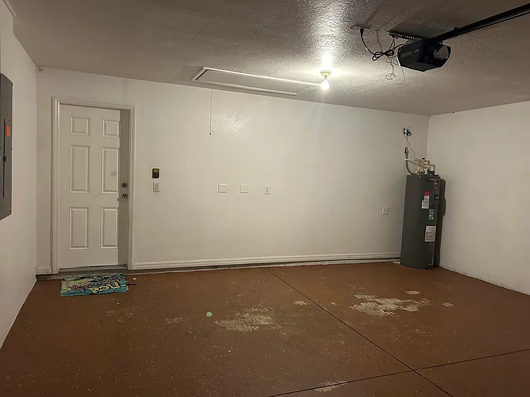1227 Webster St — Photo 24