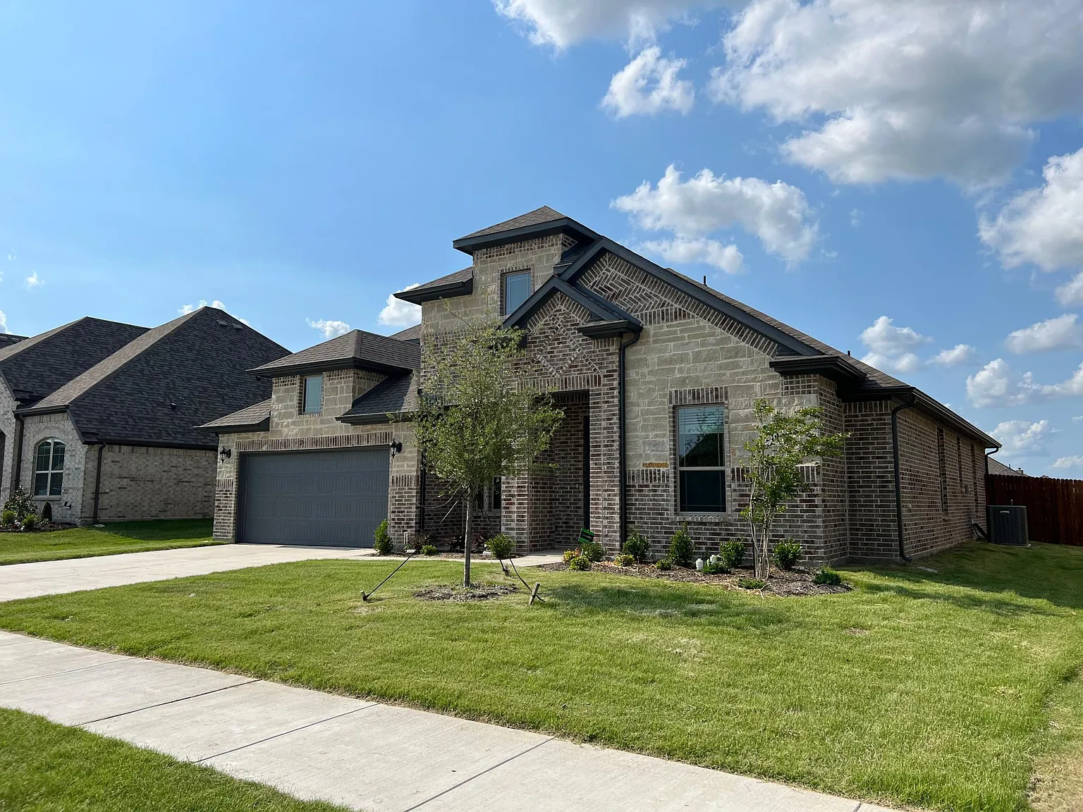 4 bed, 2613 sqft, $3,095 — Photo 3
