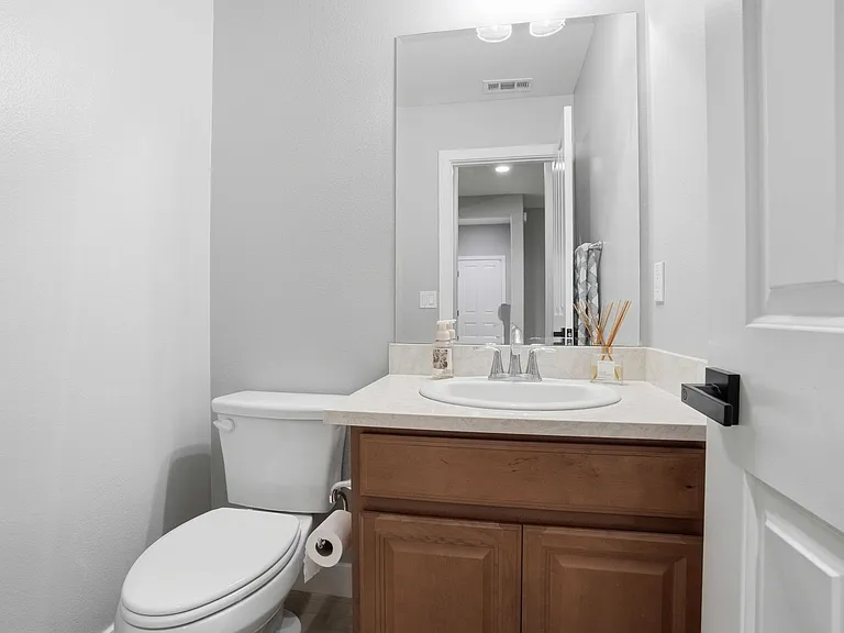 24545 Rosette Ln — Photo 19