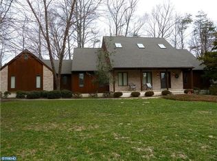 2 Chippenham Dr, Newark, DE 19711