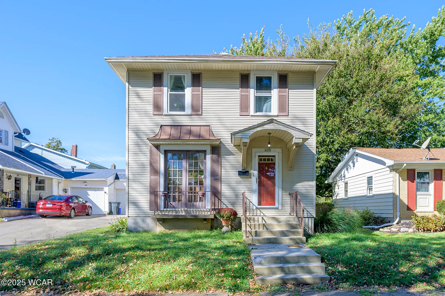 305 N Park St photo 1