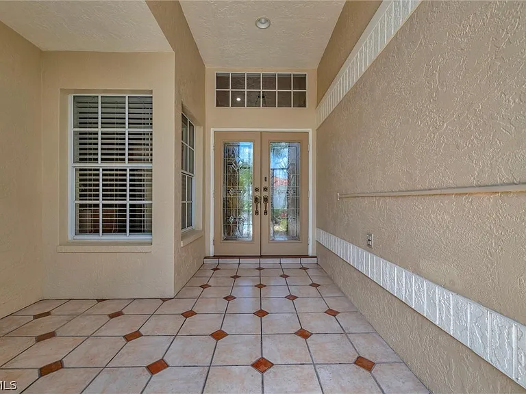 9341 White Hickory Ln — Photo 3