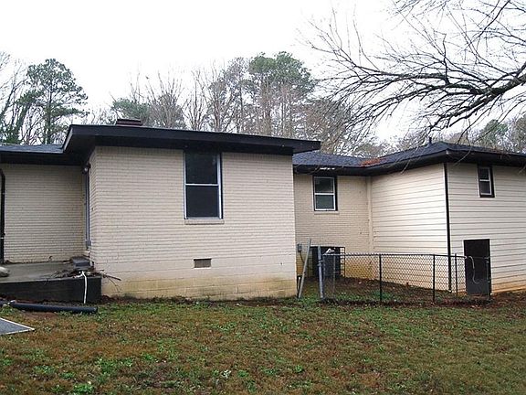 4th image of 3421 Adkins Rd NW