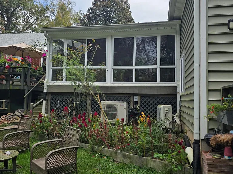 401 Stonington Rd — Photo 4