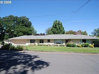 2nd image of 14025 SW Far Vista St