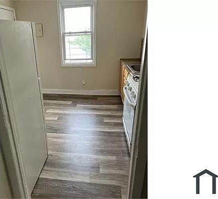 4th image of 33 York Ave #3