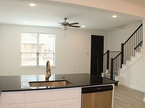 5th image of 1294 Casselberry Dr