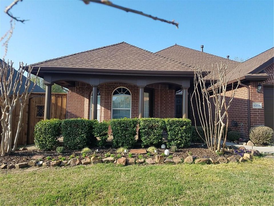 1st image of 8204 Twin Oaks Dr