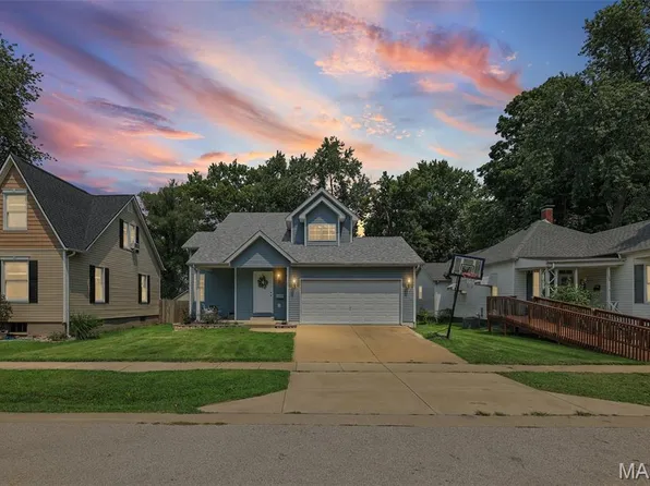 506 E Washington St, O'Fallon, IL 62269