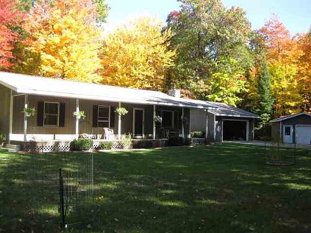 1st image of 1364 Club Ave