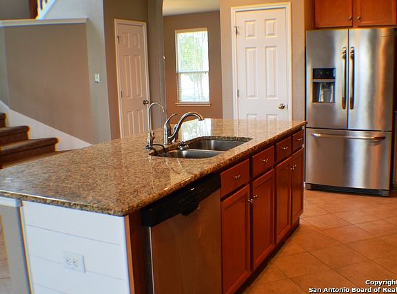 5th image of 313 Atalaya