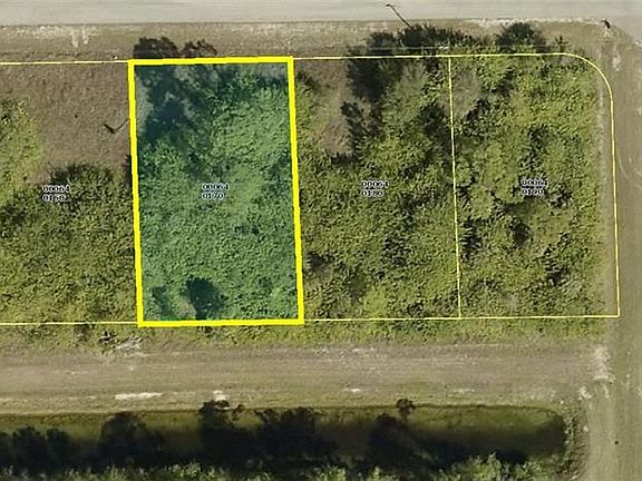 2nd image of 982 Lakeside Dr Lot 17