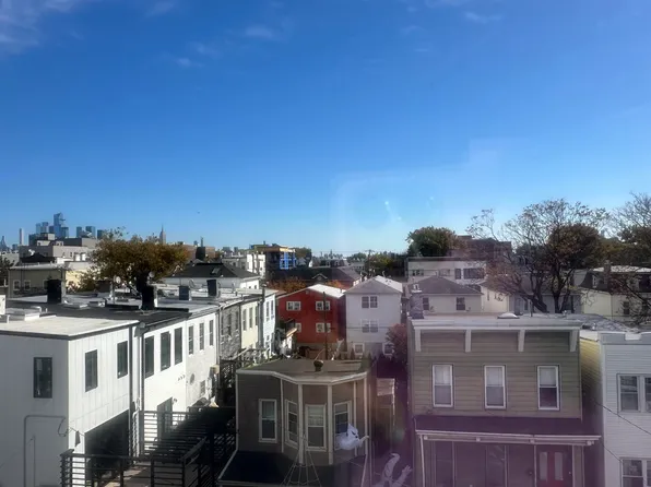 275 Webster Avenue image 5 of 13