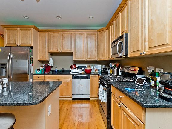 3rd image of 121 S Bell Ave #1NE