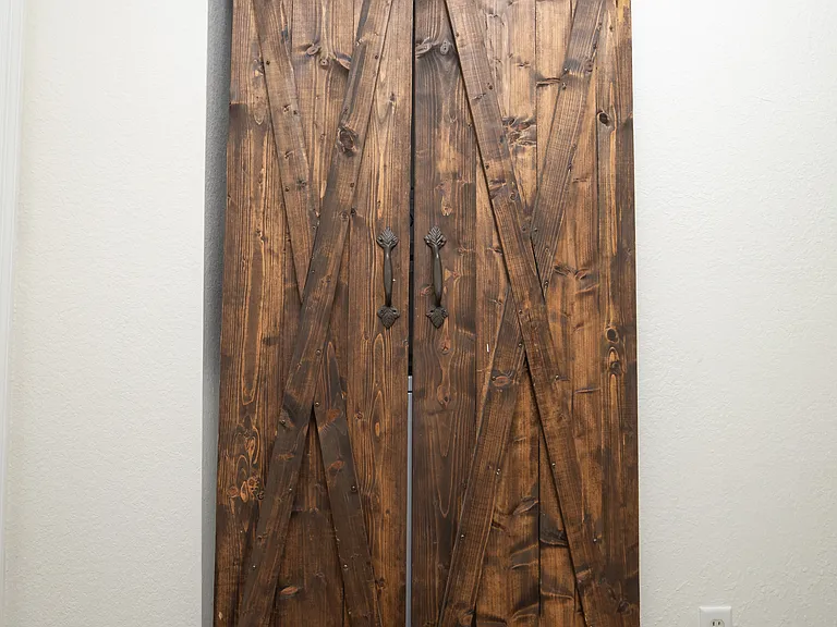 10061 Lone Cypress St — Photo 15