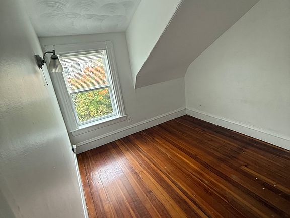 5th image of 120 Maplewood Ave Floor 3