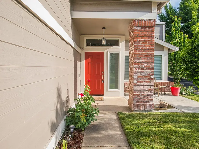 6511 Shasta Creek Way — Photo 4