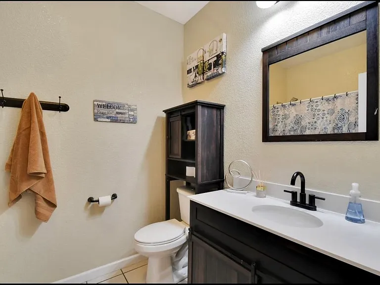 1825 Woodland Dr — Photo 5