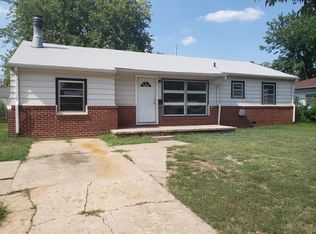 1120 E 31st St S, Wichita, KS 67216