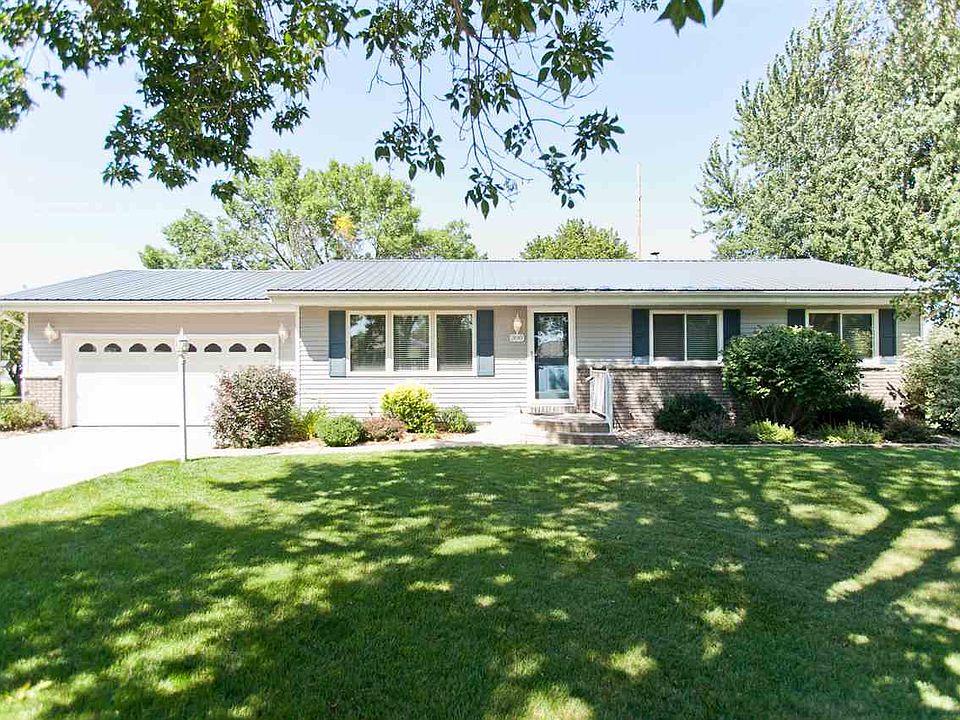 1st image of 300 Minors Dr