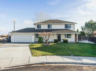 2500 Iris St, West Richland, WA 99353