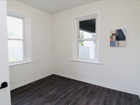 5th image of 3007 Moss Side Ave