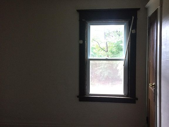 2nd image of 59 Burlington Ave