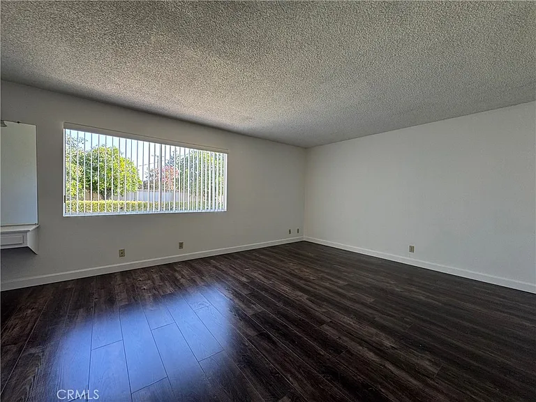 21200 Fibre Ct — Photo 12