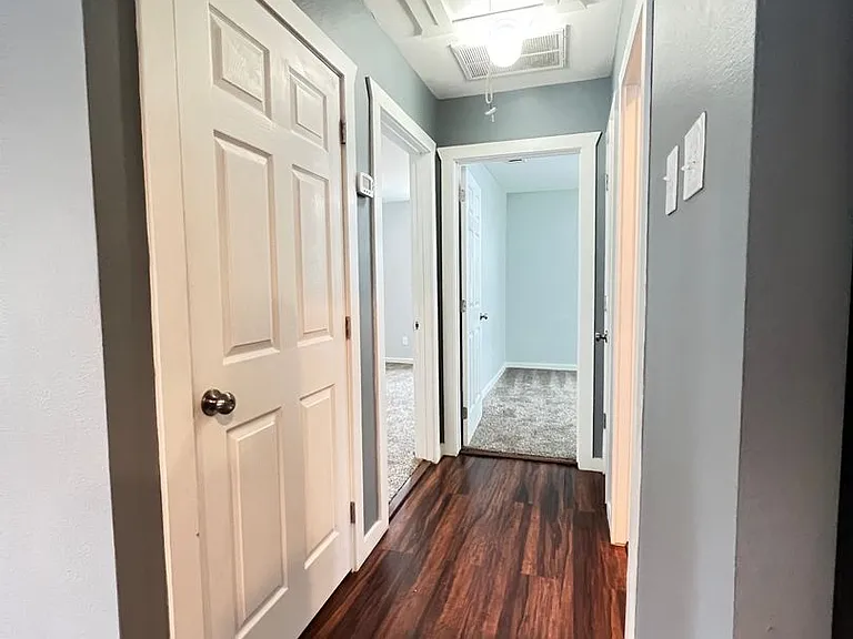 1226 Record Crossing Rd — Photo 9