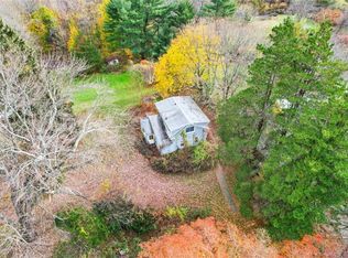 2 S Edgewood Ave, Trumbull, CT 06611