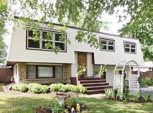 948 Regent St, New Lenox, IL 60451