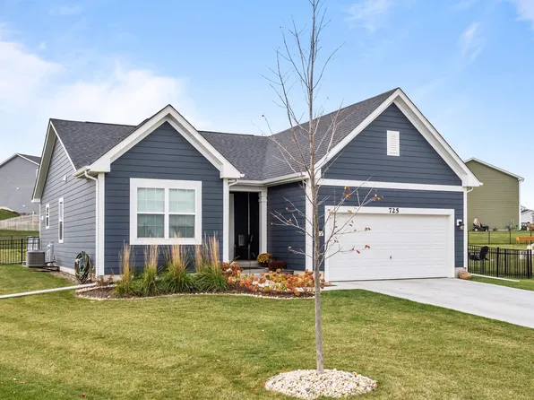 725 Cloverleaf Dr, Marengo, IL 60152