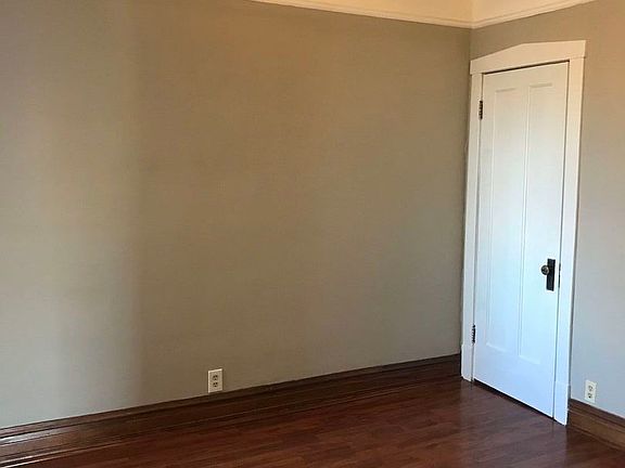 5th image of 1540 N Hamlin Ave #2
