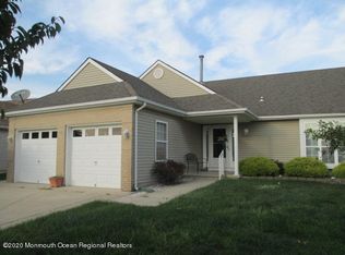 4 Notts Ct, Toms River, NJ