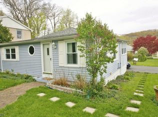 1 Hill Rd, Stanhope, NJ 07874