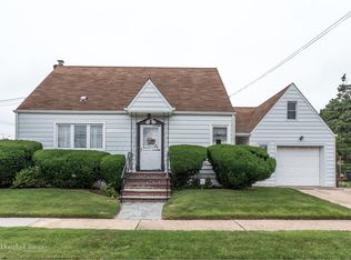 70 Lucille Ave, Elmont, NY 11003