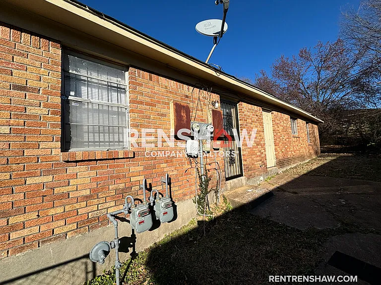 4444 Arnold Cv — Photo 15