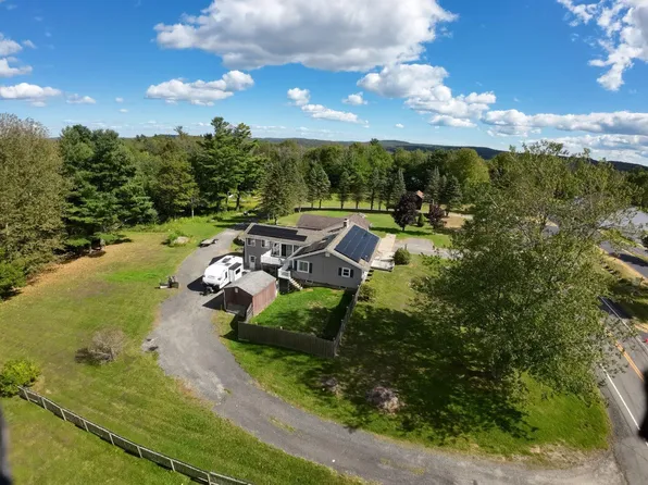 554 Main St, Becket, MA 01223