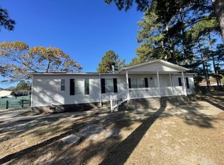 2886 Collins Dr, Lumberton, NC 28358