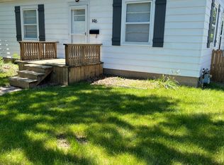 1416 W 11th St, Waterloo, IA 50702