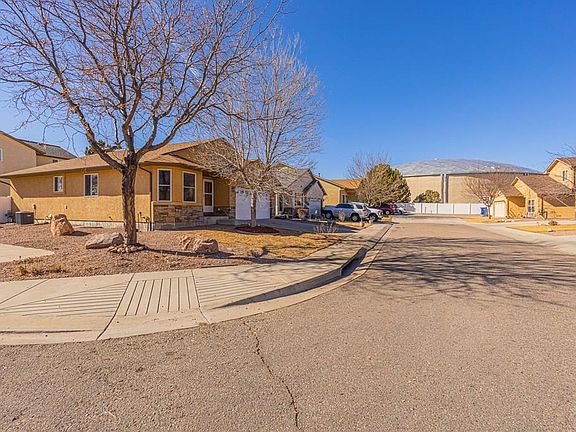 3rd image of 2225 Antelope Way