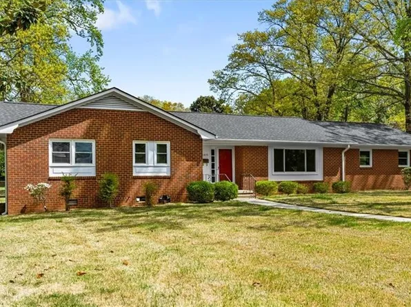 2805 Amherst Ave, Burlington, NC 27215