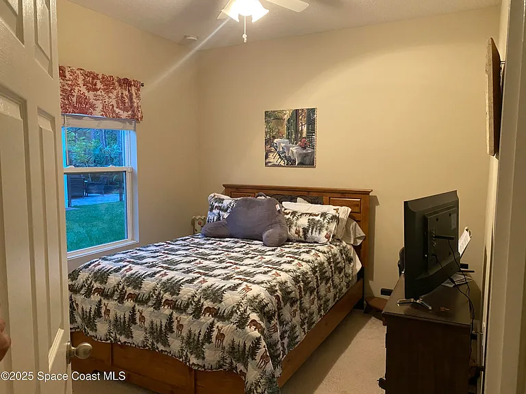 Easton Forest Cir SE — Photo 14