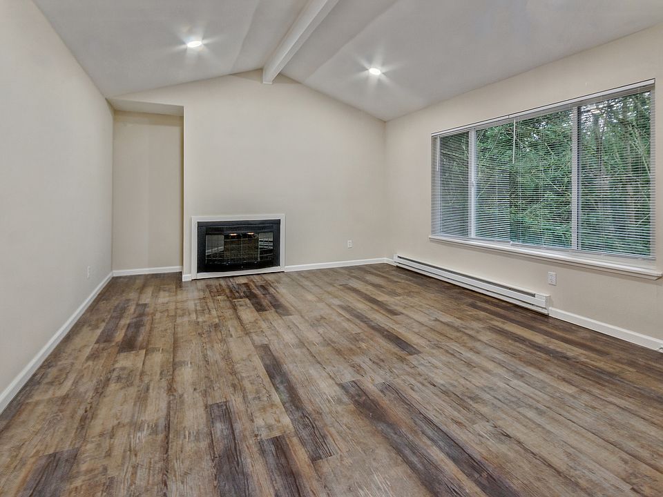 1st image of 28625 16th Ave S #1